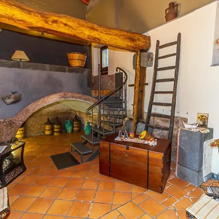 Al Palmento - Antico Palmento Ai Piedi Dell Etna * Zafferana Etnea